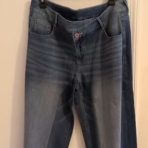 HALARA Women's Straight Leg Jeans in Blue